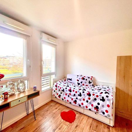 5 Min From Disneyland Cozy Retreat Apartment Montévrain Exterior photo
