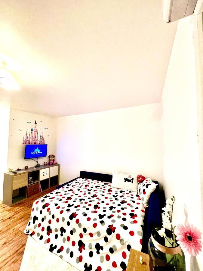 5 Min From Disneyland Cozy Retreat Apartment Montévrain Exterior photo