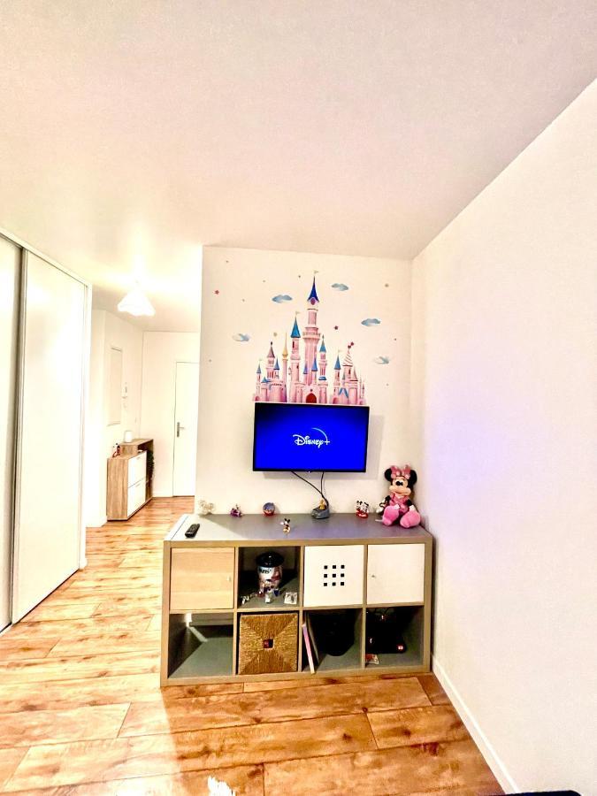 5 Min From Disneyland Cozy Retreat Apartment Montévrain Exterior photo